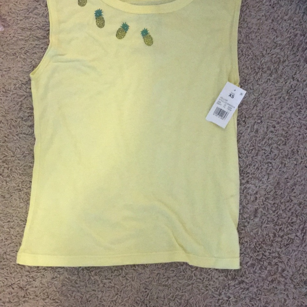 Cute pineapple tank - Picture 4 of 5